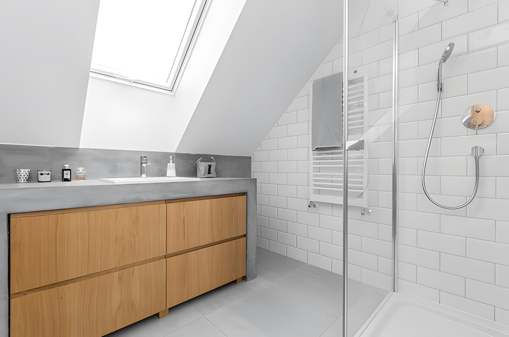 Katuseaken FAKRO Greenview PTP-V, Valge PVC