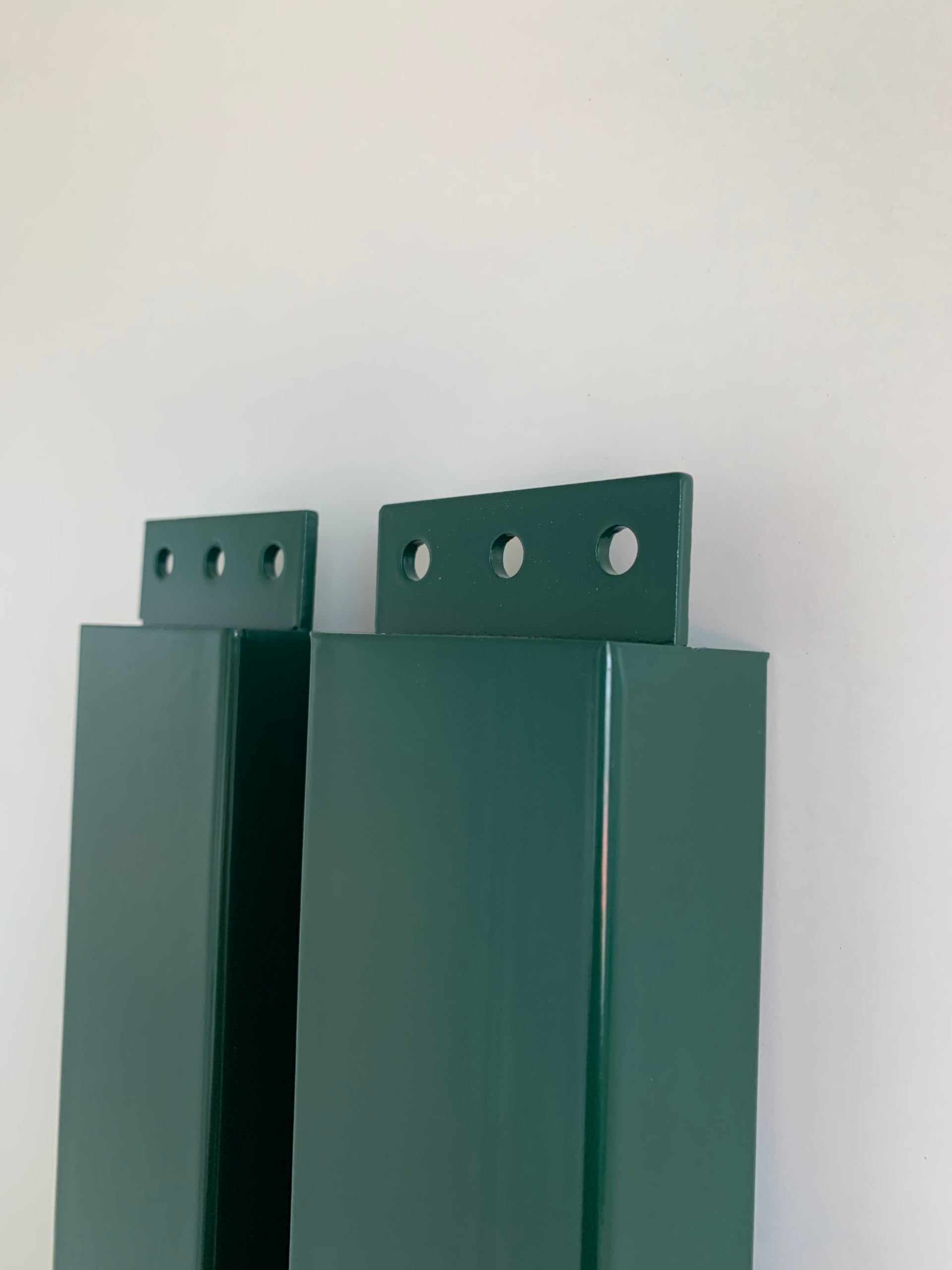 Mootori kinnituslatt Strong väravale