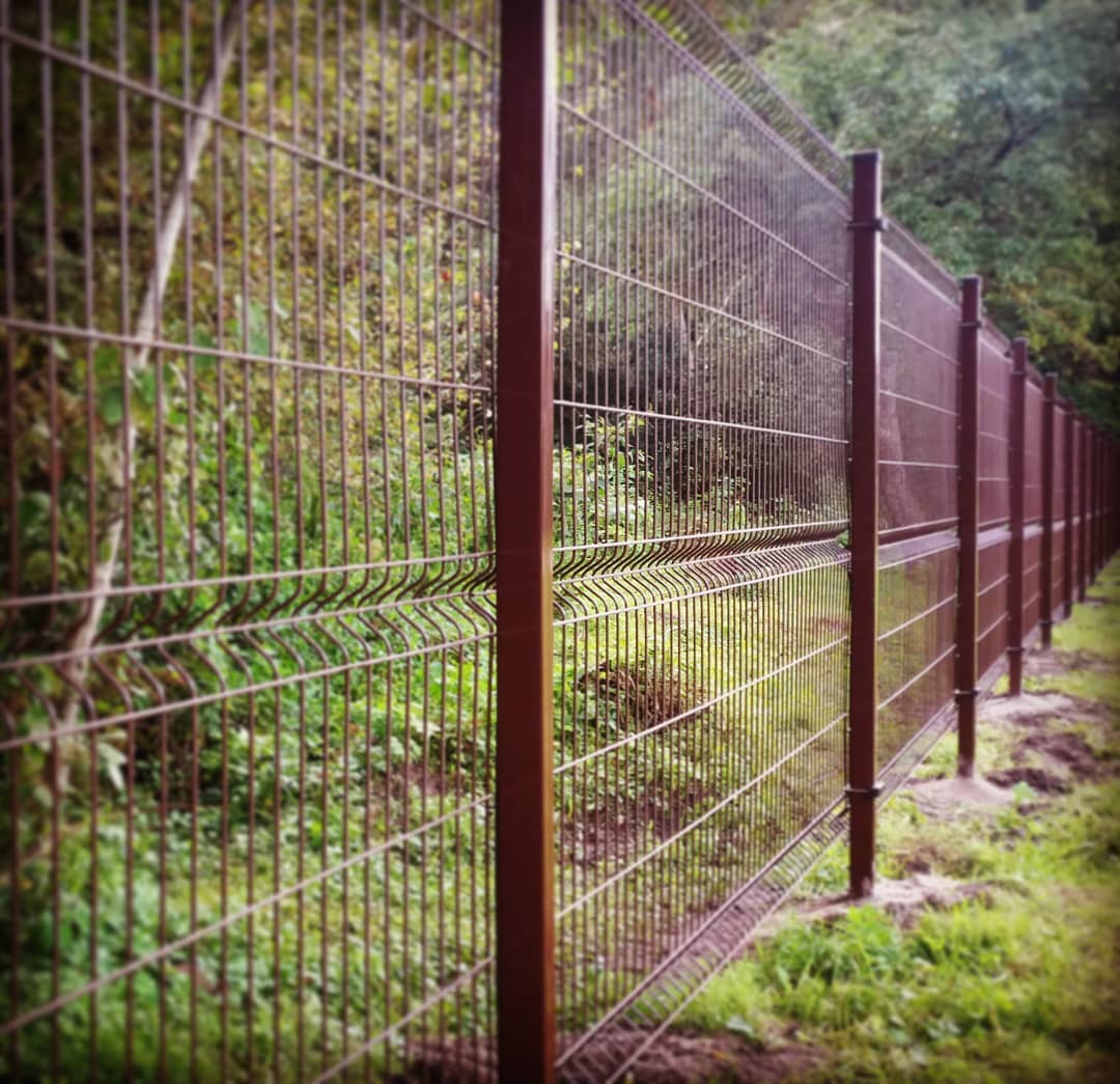 3D Keevispaneel 4mm RAL8017 pruun