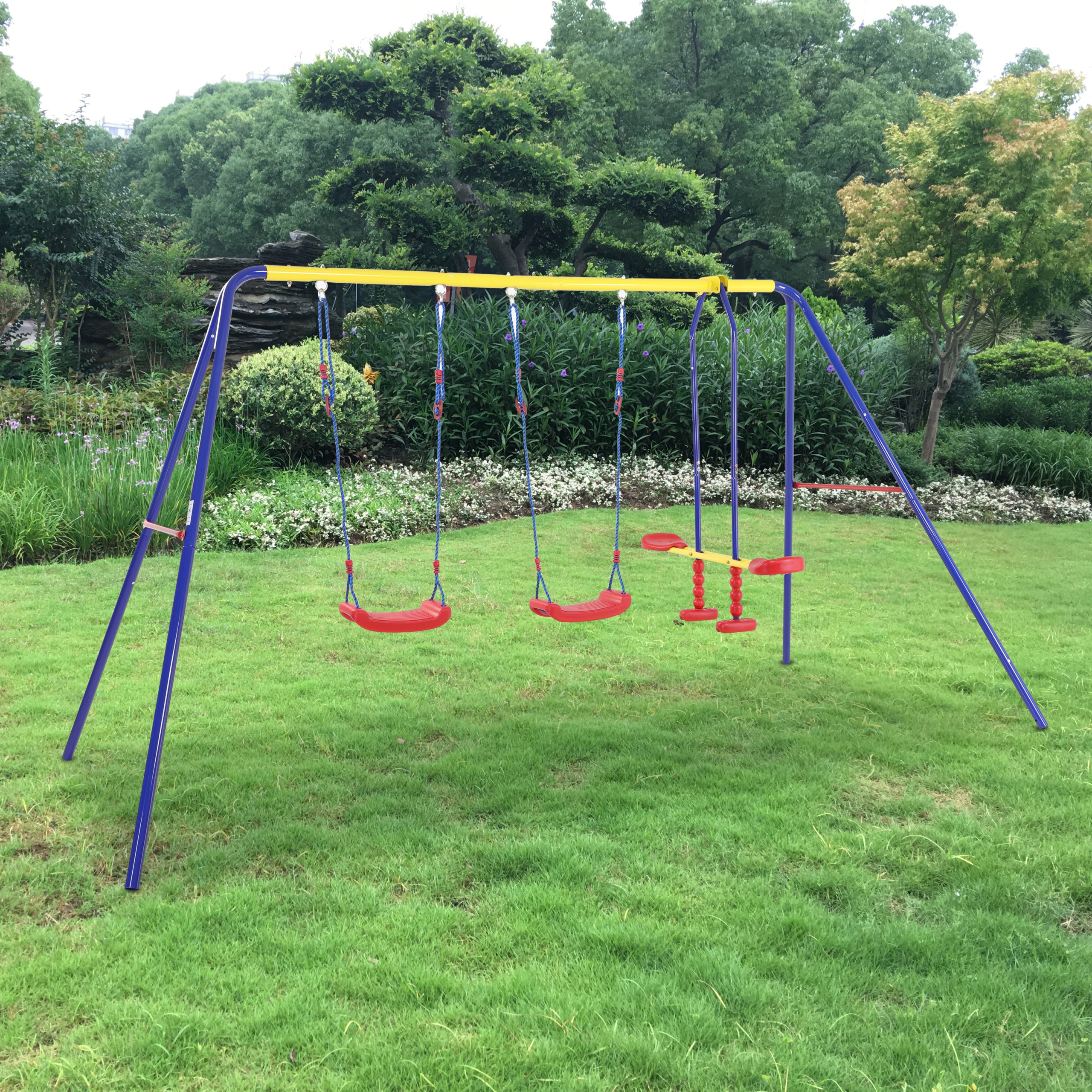 Lastekiik 4-kohaline